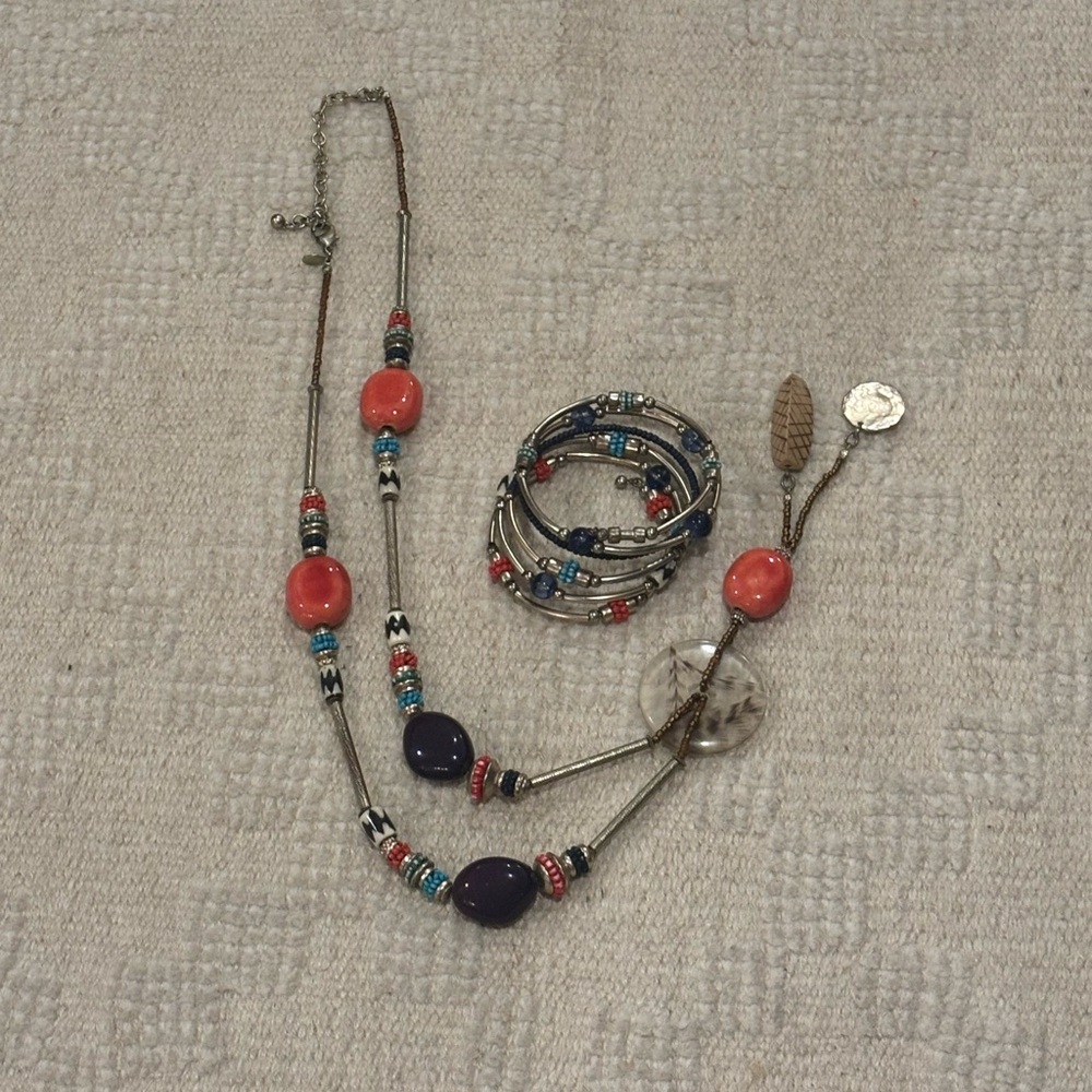 Chico’s Tribal Pendant Statement Necklace & Matching Memory Wire Bracelet Set